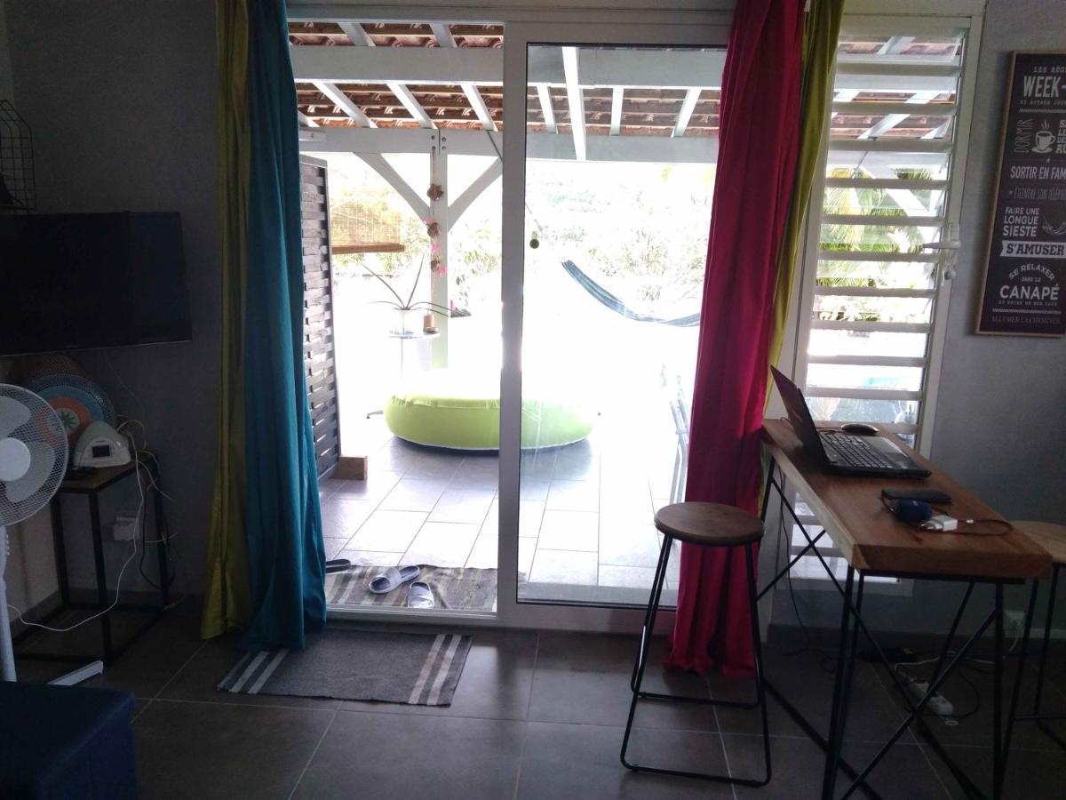 Grand T2 Tout Confort , Emplacement Ideal Riviere-Salee 外观 照片
