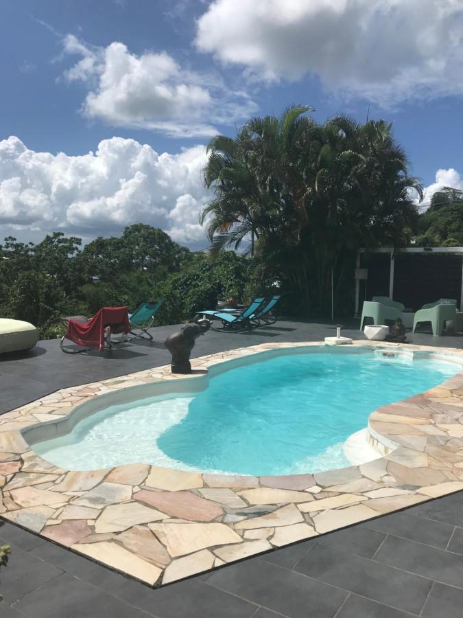 Grand T2 Tout Confort , Emplacement Ideal Riviere-Salee 外观 照片